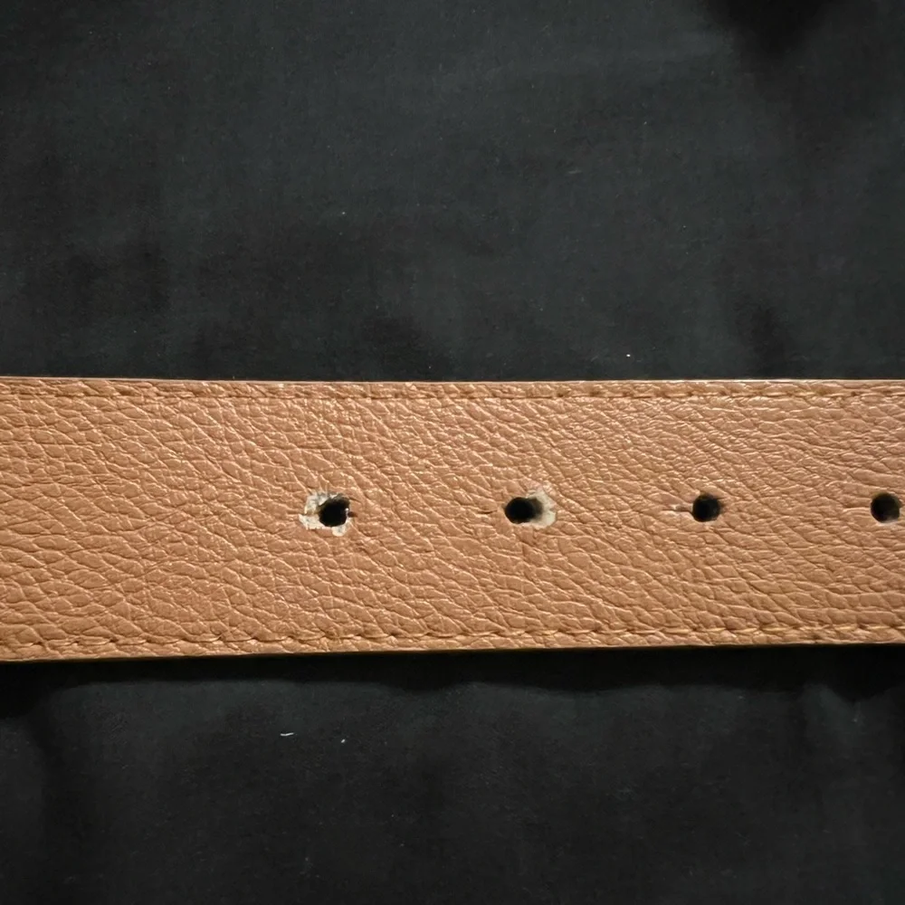 Michael Kors Reversible Women’s Designer Belt tan/dark brown MK logo Gold Buckle - Picture 5 of 5